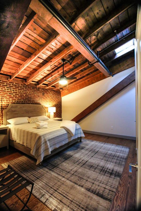 The Lofts At Downtown Salem 아파트 호텔 외부 사진